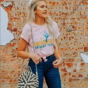 LAST 1 ❤️ NWT Desert Mama Graphic Tee size M